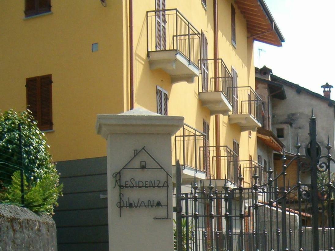 Red Apartment - Residenza Silvana Вербания Экстерьер фото